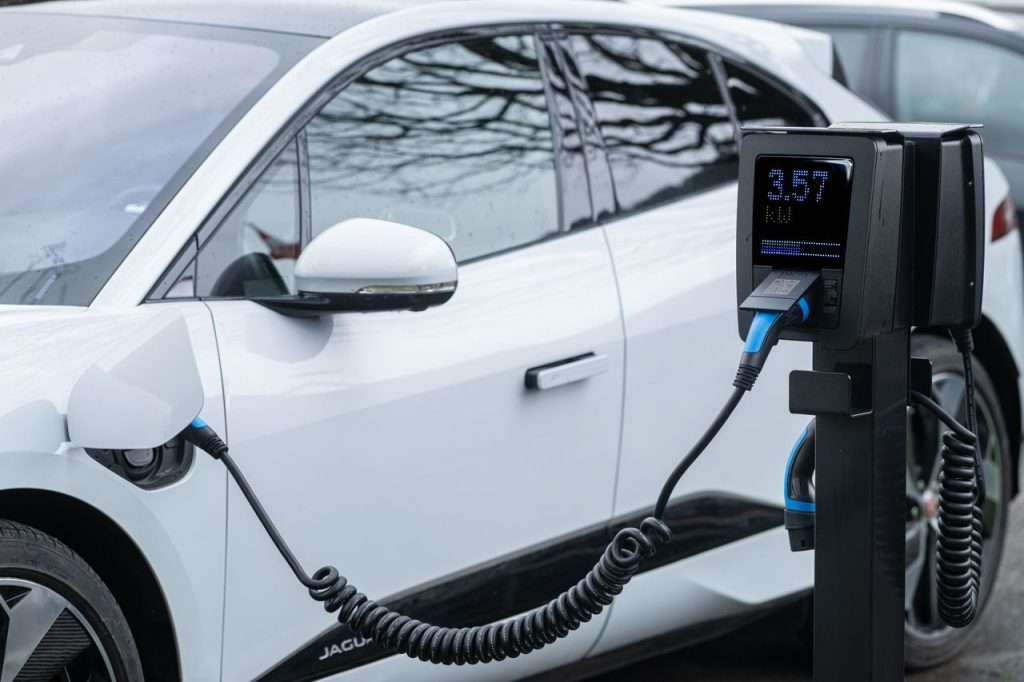 veicoli a batteria - pexels